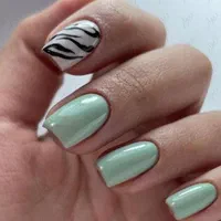 آموزش وخدمات کاشت ناخن فقط 2900|خدمات آرایشگری و زیبایی|اصفهان, سرچشمه|دیوار