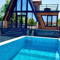 اجاره کلبه چوبی استخر روباز ۴ فصل بدون واسطه