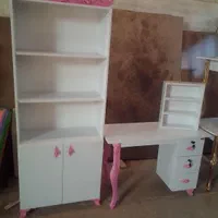 انواع میز ناخن کاری پایه فلزی و استند لاک|آرایشگاه و سالنهای زیبایی|ارومیه, |دیوار