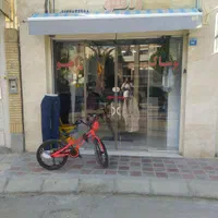 فروش مغازه تجاری با لوکیشن خوب و قیمت مناسب|فروش مغازه و غرفه|اصفهان, جلالیه|دیوار