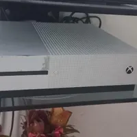 Xbox one s 1TBدرحدنو تمیز سالم
