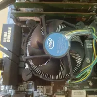 مادر بورد و سی پی یوi5 و هارد 256m2 و گرافیک gt730