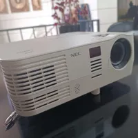 پرژکتور اصلی کم کارکرد