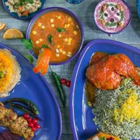 استخدام کارگر ساده و ظرف شور در تهیه غذای آفتاب