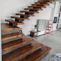 اجرای کف پله و نرده چوبی|خدمات پیشه و مهارت|کرج, کمال‌شهر|دیوار