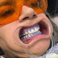دندان پزشکی تخصصی و اقساطی|خدمات آرایشگری و زیبایی|تهران, چهارصد دستگاه|دیوار