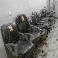 میز نو  و صندلی استوک تعداد بالا|میز و صندلی غذاخوری|قم, نیروگاه|دیوار