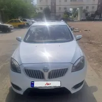برلیانس H320 اتوماتیک 1500cc، مدل ۱۳۹۵