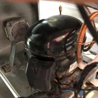 تعمیر انواع یخچال فریزر های خانگی وکسبی در محل