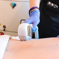 دستگاه لیزر مو کندلا و رولی سه طول موج تاسیس مطب|آرایشی، بهداشتی، درمانی|تهران, جردن|دیوار