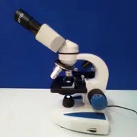 میکروسکوپ بیولوژی دانش آموزی دو چشمی