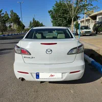 مزدا 3N صندوق‌دار مونتاژ تیپ 1، مدل ۱۳۸۹