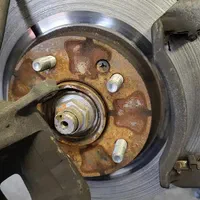 دیسک ترمز تراشی (با دستگاه فوق دقیق)|خدمات موتور و ماشین|خرمآباد, |دیوار