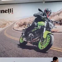 نصاب  کاغذ دیواری و پوستر|خدمات پیشه و مهارت|اهواز, سپیدار|دیوار