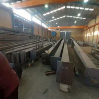 کارخانه ۵۵۰۰ متری با سوله و آب و برق و گاز ...