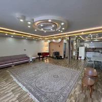 تک خواب با استخر ابگرم و فوتبال دستی|اجارهٔ کوتاه‌مدت ویلا و باغ|اصفهان, بهارستان|دیوار
