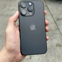 اپل iPhone 15 Pro با حافظهٔ ۱۲۸ گیگابایت