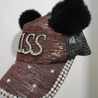 کلاه مشکی