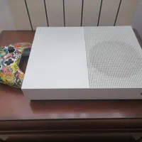 ایکس باکس وان اس بسیار تمیز و نو