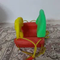 تاب سالم|اسباب‌بازی بچه|اصفهان, باغ فدک|دیوار