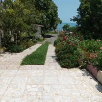 ویلای سه خوابه لب دریای انزلی باهمه امکانات رفاهی