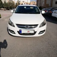 جک J5 اتوماتیک 1800cc، مدل ۱۳۹۶