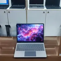 سورفیس i5 نسل دهم، ویندوز اورجینال