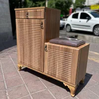 جاکفشی تک درب نشیمن دار