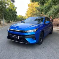 کی‌ام‌سی J7، مدل ۱۴۰۴