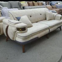 مبل. اوروم مال