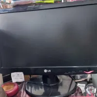 کامپیوتر و تمام لوازم جانبی
