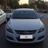 جک J5 اتوماتیک 1800cc، مدل ۱۳۹۵