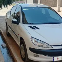 206 صندوقدار V8