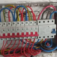 برقکار ماهر باتجربه