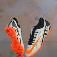 کفش فوتبال استوک طرح نایک ایر زوم AIR ZOOM پسرانه|کیف، کفش، کمربند|تهران, بروجردی|دیوار
