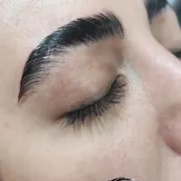طراحی و قرینه سازی و اصلاح تخصصی ابرو|خدمات آرایشگری و زیبایی|شاهین‌شهر, حافظ شمالی|دیوار