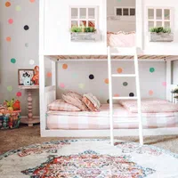 تخت خواب دو طبقه کلبه ای نردبانی