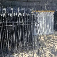 نرده ارتفاع بلند و حفاظ شاخه ای تاج بلند عصایی|مصالح و تجهیزات ساختمان|شیراز, شهرک گلدشت حافظ‎|دیوار