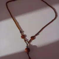 گردنبند سنگی