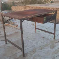 میز کار.تابلو