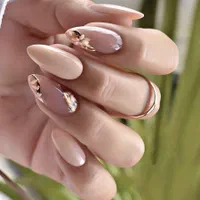 کاشت ناخن180ترمیم 130مژه شینیون میکاپ|خدمات آرایشگری و زیبایی|کرج, گلشهر|دیوار