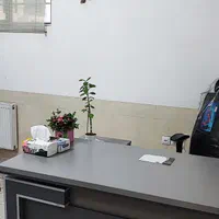 واگذاری یک کلینیک زیبایی با کلیه ی تجهیزات|اجارهٔ دفتر کار، اتاق اداری، مطب|شهرضا, |دیوار