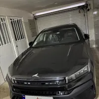 کی‌ام‌سی J7، مدل ۱۴۰۴