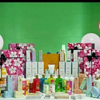 نمایندگی محصولات ارایشی بهداشتی وپوستی|آرایشی، بهداشتی، درمانی|اشتهارد, |دیوار