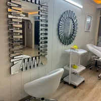 اجاره اتاق و صندلی به لاین آرایشی|اجارهٔ دفتر کار، اتاق اداری، مطب|تهران, دریا|دیوار