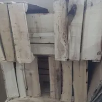 صندوق چوبی محکم و سالم