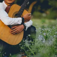 ۳ ماهه گیتاریست شو بزن و بخون