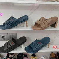 افر دمپایی ژله ای