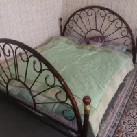 تخت خواب فلزی دو نفره