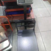 انواع ترازو، بدون علمک ۴۰کیلو محک وکمری|فروشگاه و مغازه|مشهد, ایثارگران|دیوار